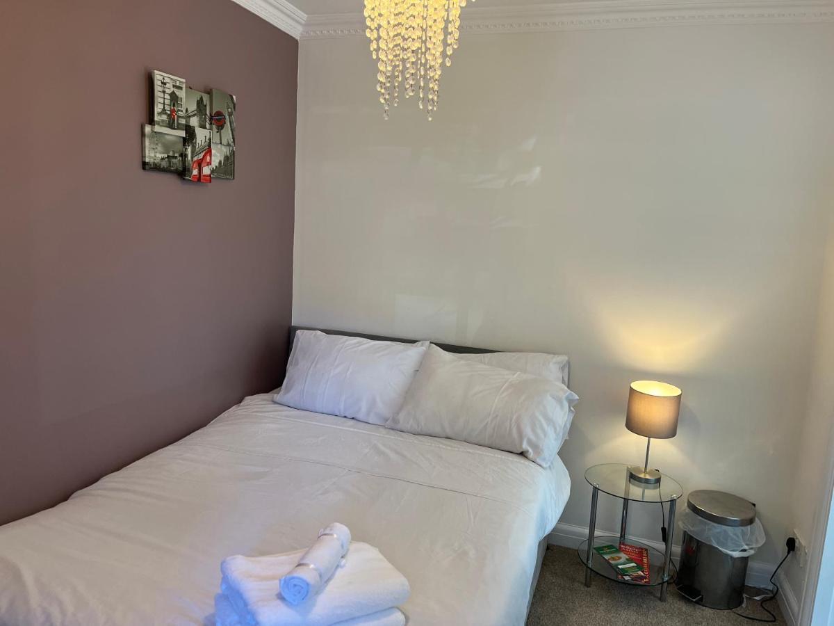 Bed and Breakfast Sleepneat Ascot  Exteriér fotografie