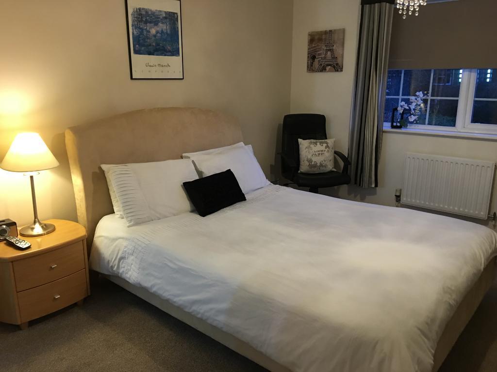 Bed and Breakfast Sleepneat Ascot  Exteriér fotografie